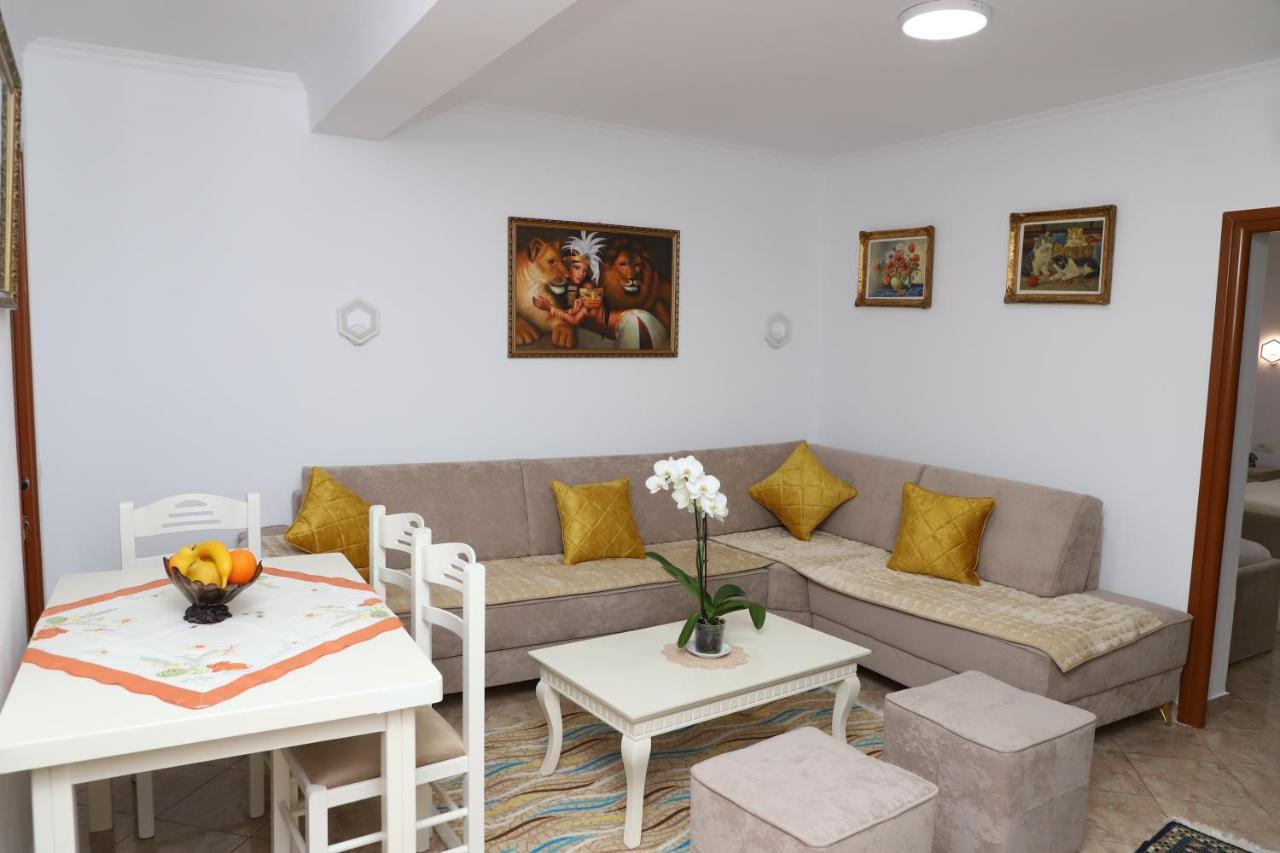 Downtown Apartment 2 Berat Exterior foto