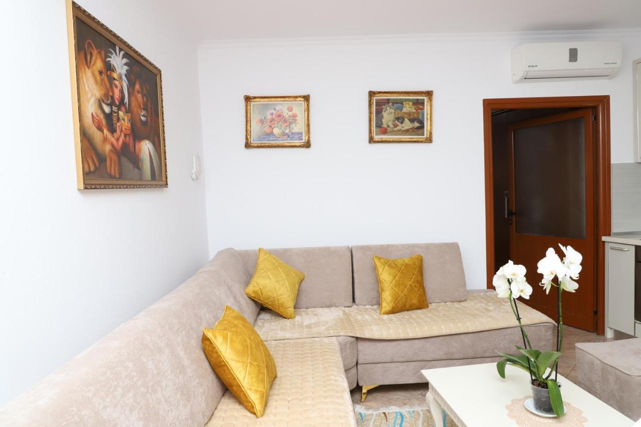 Downtown Apartment 2 Berat Exterior foto