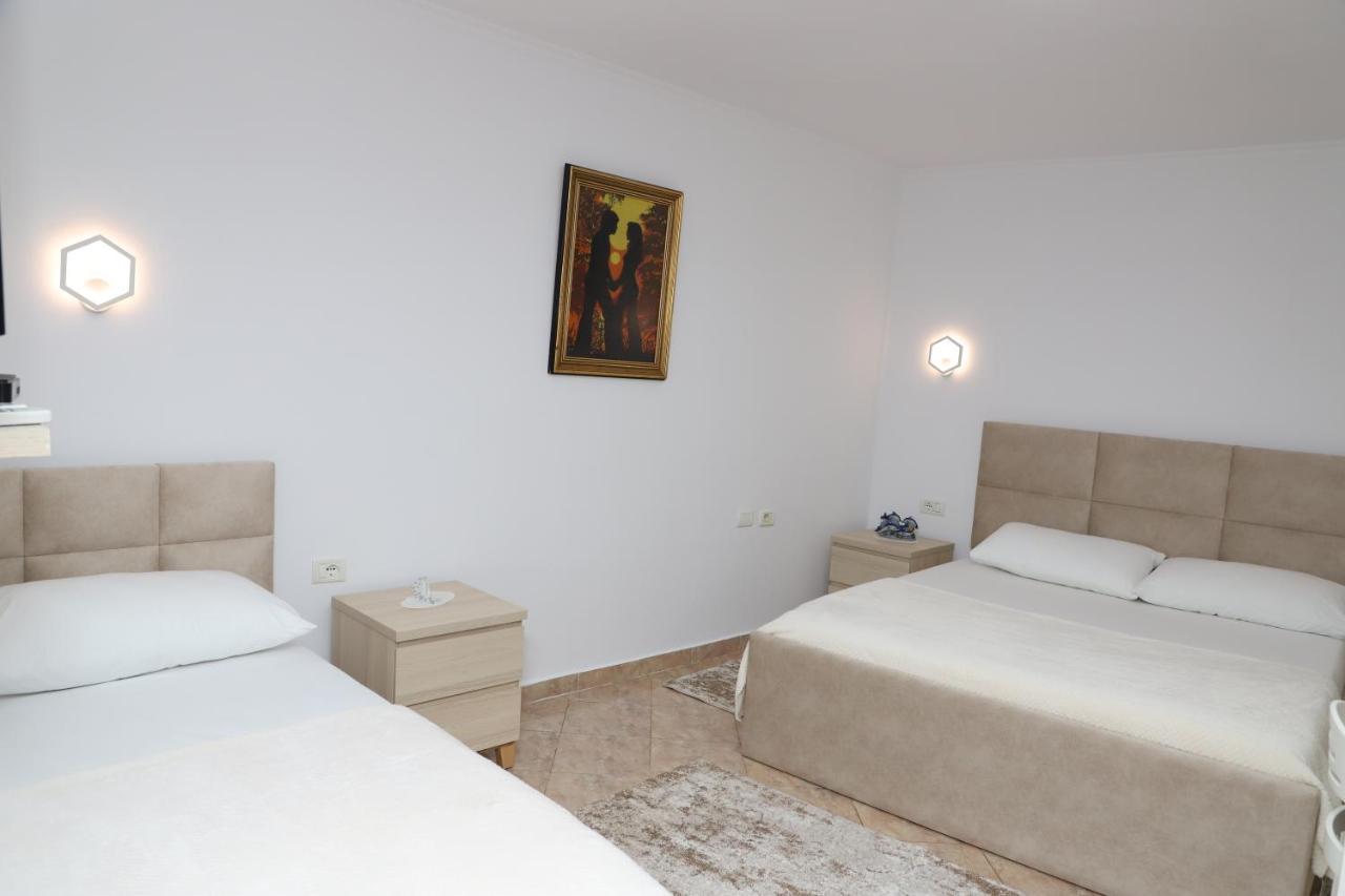 Downtown Apartment 2 Berat Exterior foto